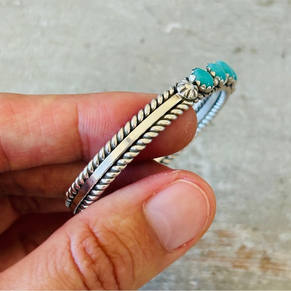 SOLD ♥️ Navajo ♥️ James King Sterling Silver & Turquoise Stacker Cuff - Picture 6 of 13